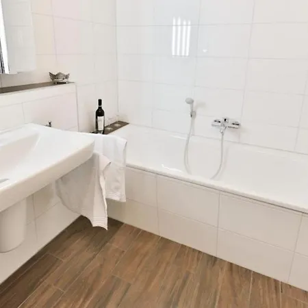 27a - Sandburg - Mit Zugang Zum Garten شقة